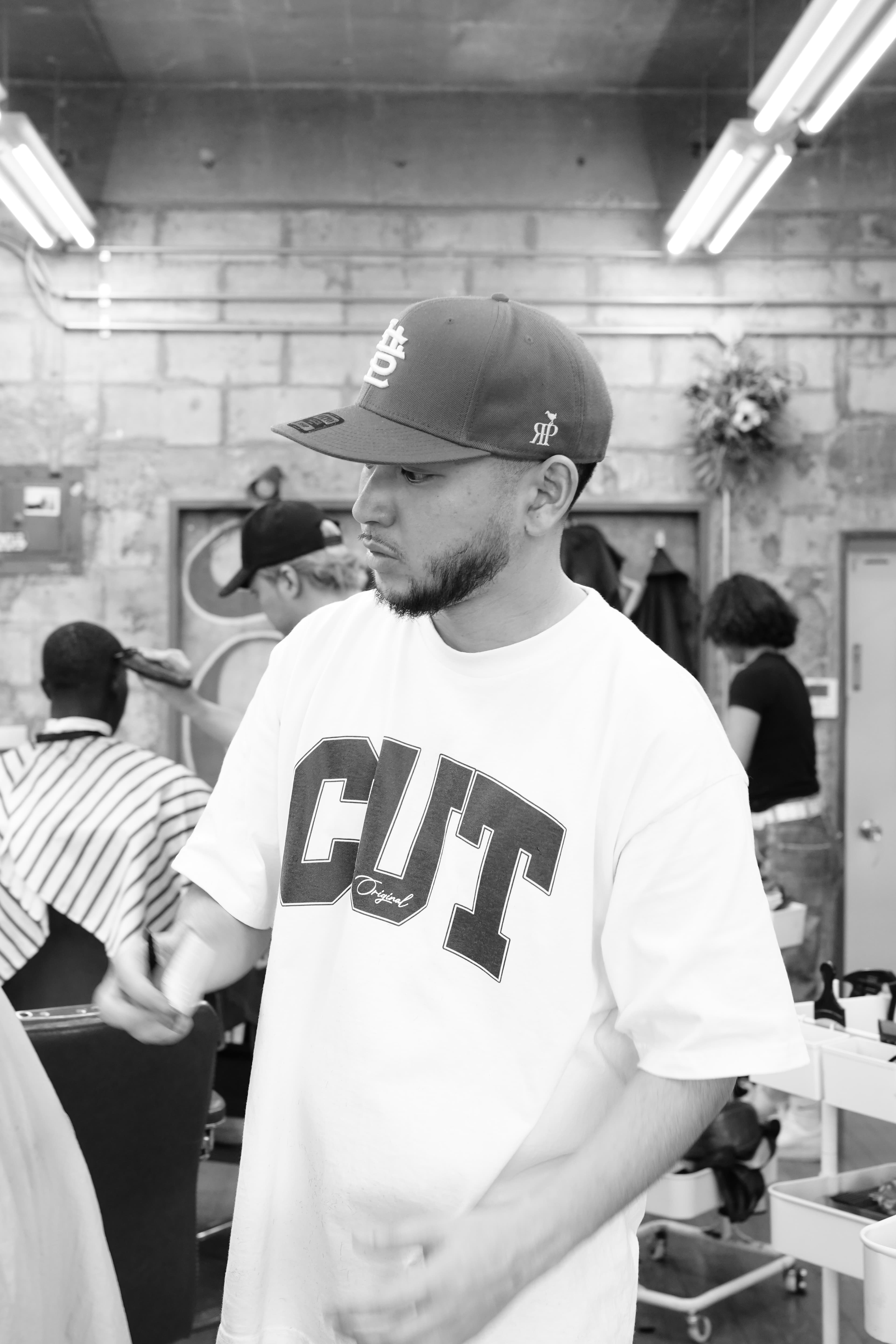 OGA - DSC02354 - New Futenma Barber Shop