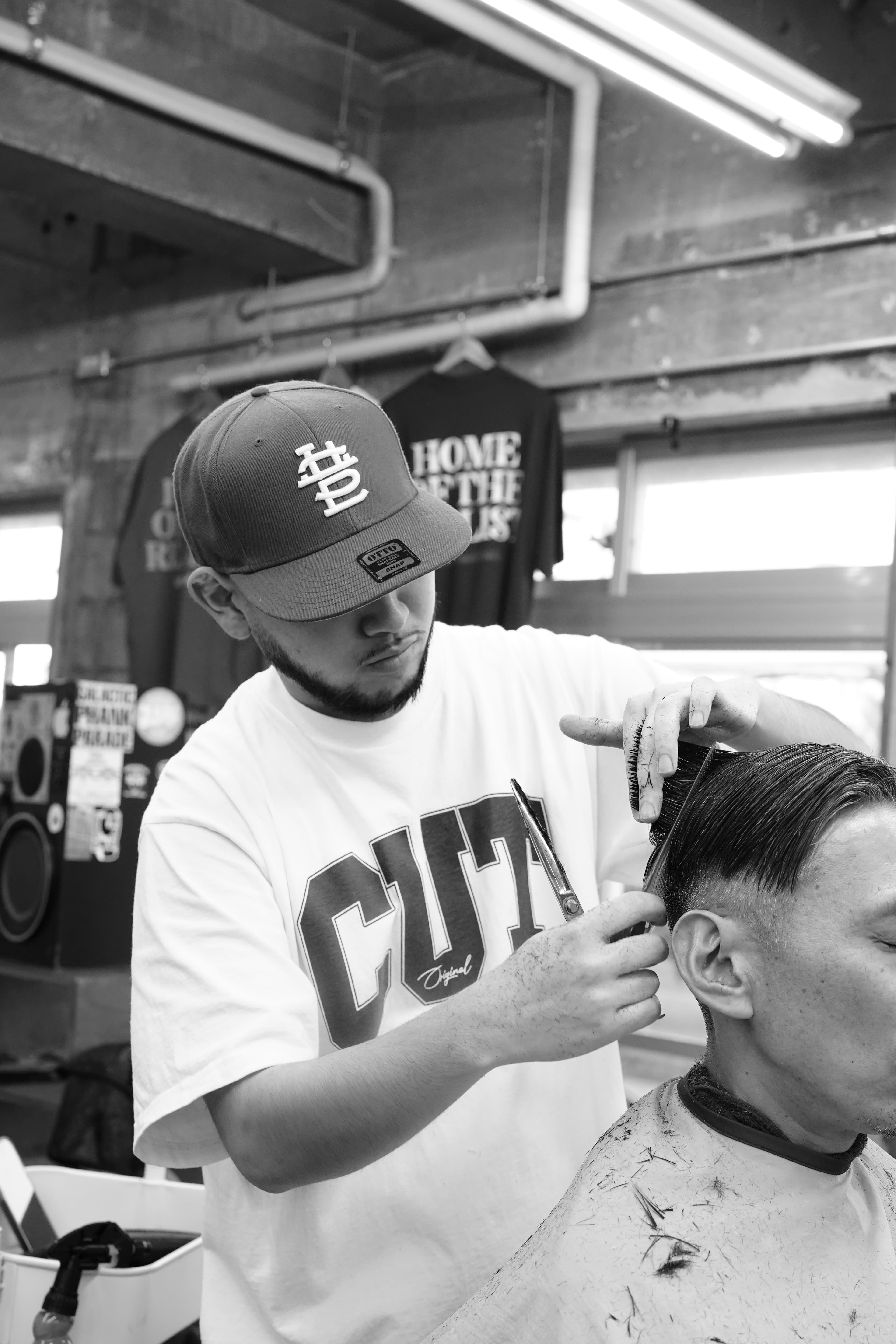 OGA - DSC02467 - New Futenma Barber Shop